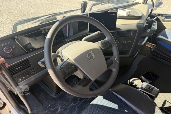 Tractora standard Volvo FH-460 6x2T Retarder / Swiss-Vehicle