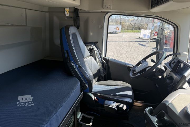 Tractora standard Volvo FH-460 6x2T Retarder / Swiss-Vehicle