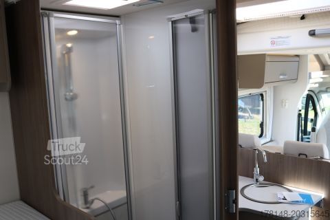 Kemperis/kemperis automobīlis Carado T 447