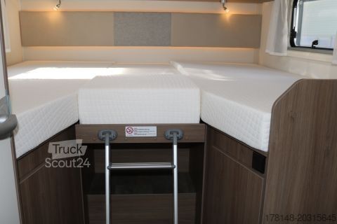 Kemperis/kemperis automobīlis Carado T 447