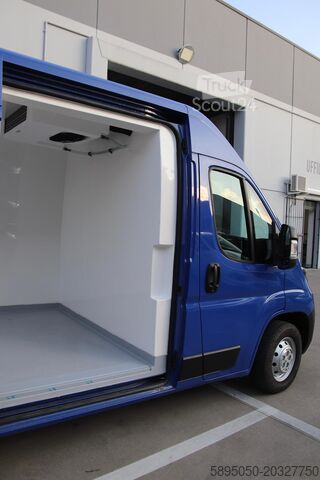 Peugeot Boxer geïsoleerd. NIEUWE FNAX L2H2 Peugeot Boxer