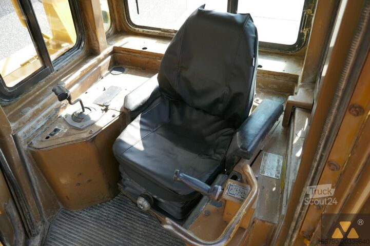 Schaktmaskin Caterpillar D8N