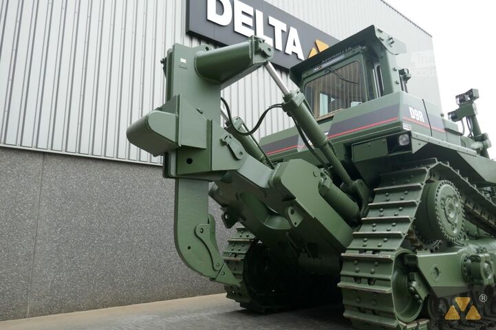 Buldozeris Caterpillar D9R Ex-army