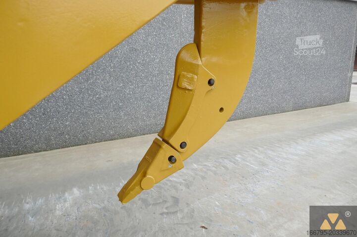 Buldozeris Caterpillar D8T