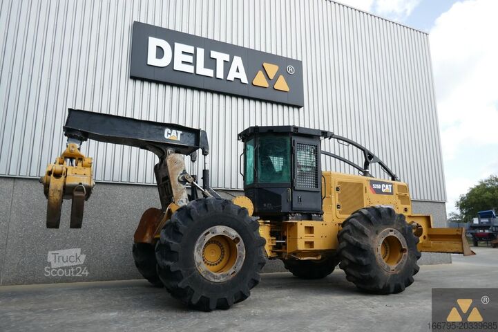 Skidder Caterpillar 525D