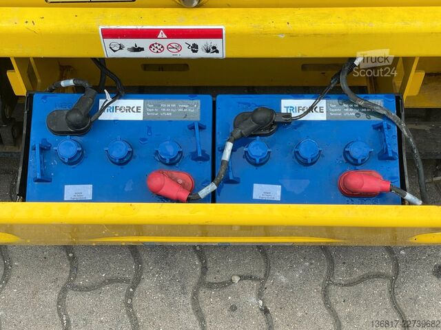 Platformă de lucru JLG 1930 ES Elektro Scherenbühne AH 7,72 m 230 kg