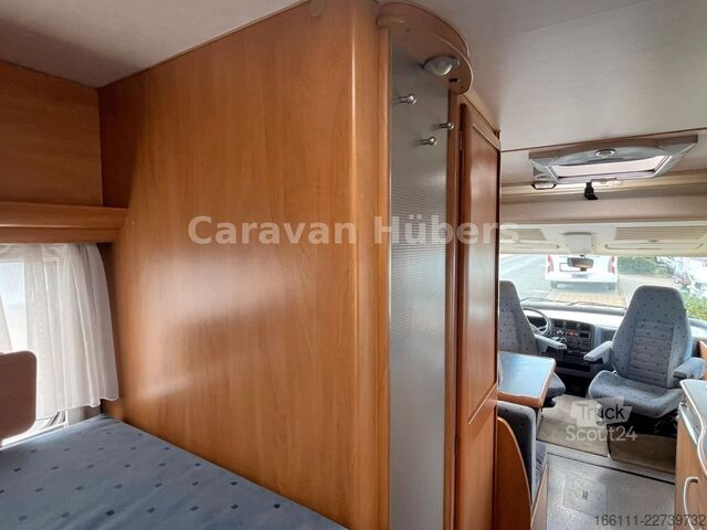 Entegre karavan HYMER/ERIBA B 524 - Klima - Hub/Festbett -  - AHK