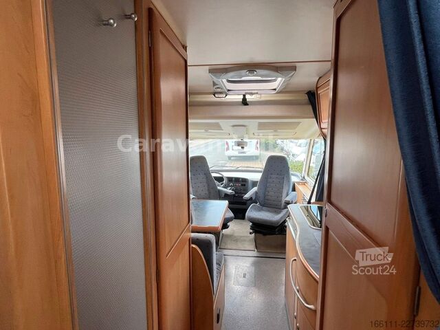 Entegre karavan HYMER/ERIBA B 524 - Klima - Hub/Festbett -  - AHK