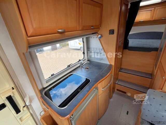 Autorulotă integrată HYMER/ERIBA B 524 - Klima - Hub/Festbett -  - AHK