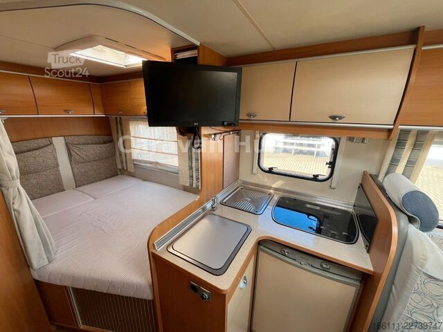 Autorulotă semi-integrată BÜRSTNER T 580 - Festbett - Klima -  -