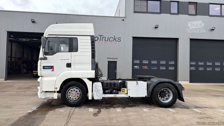 Standaard trekker MAN TGA 18.350 (BOITE MANUELLE / MANUAL GEARBOX)