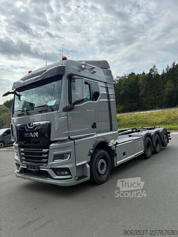 Tovornjak s kavljem za kontejnerje MAN TGX 37.540