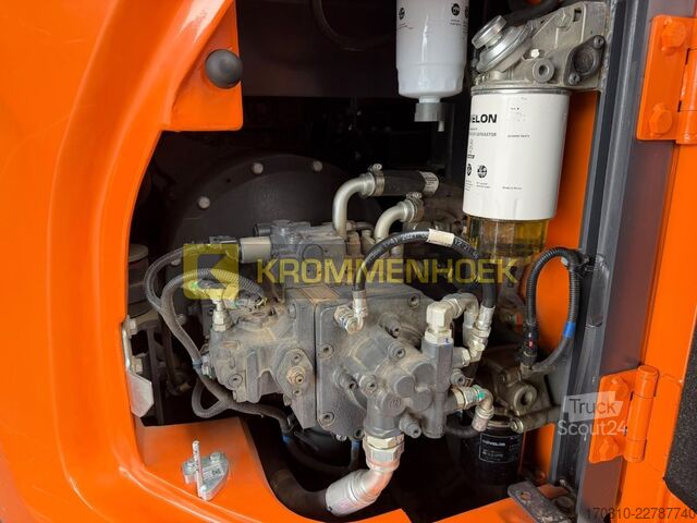 гусеничный экскаватор Doosan DX 140 LCR-7