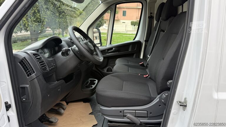 Furgone Peugeot BOXER TETTO ALTO PASSO MEDIO