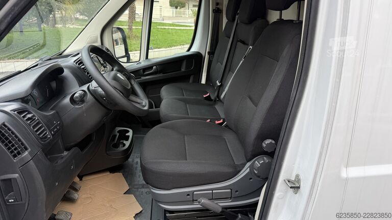 Furgone Peugeot BOXER TETTO ALTO PASSO MEDIO