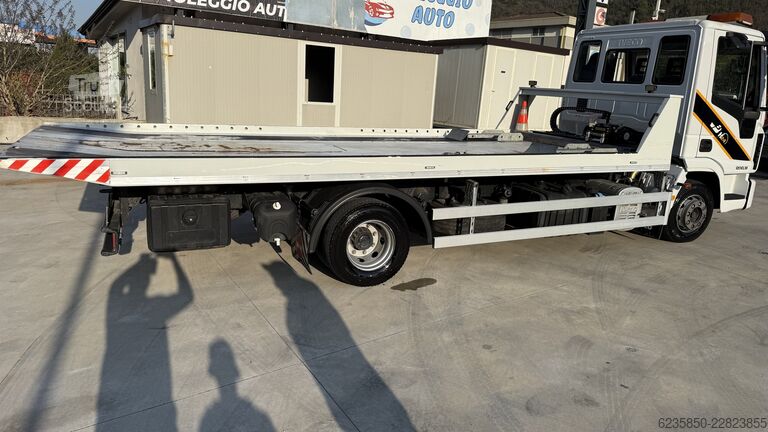 пътна помощ Iveco EUROCARGO 120 EL 18 CARROATTREZZI