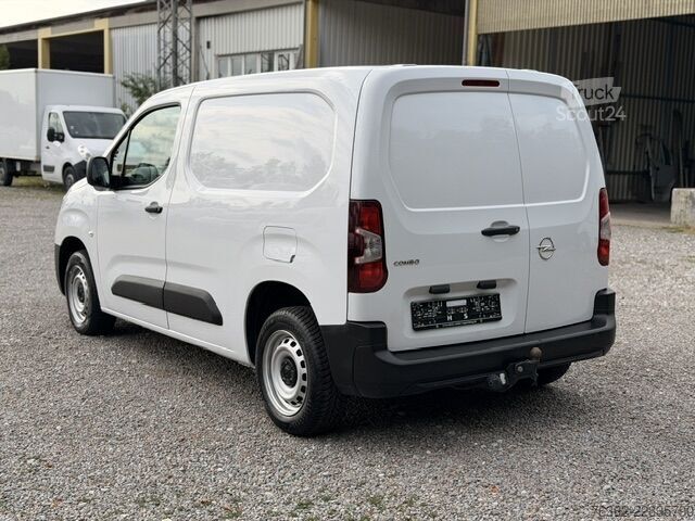 Furgone Opel Combo 1,5 KLIMA, AHK, Tempomat.