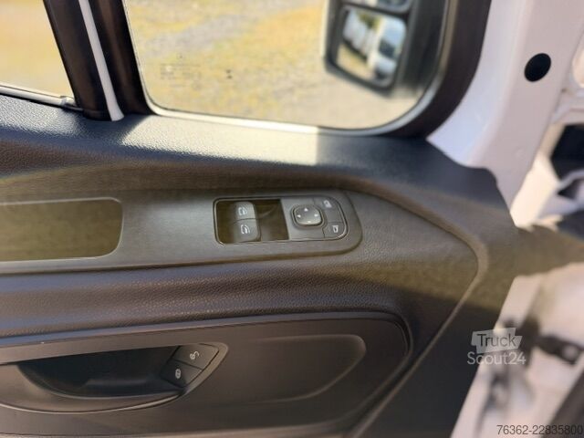 Furgone a tetto alto Mercedes-Benz Sprinter 319 L2H2 V6 3,0L AHK-3,5T Kamer