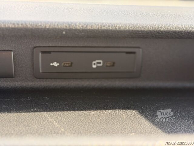 Furgone a tetto alto Mercedes-Benz Sprinter 319 L2H2 V6 3,0L AHK-3,5T Kamer