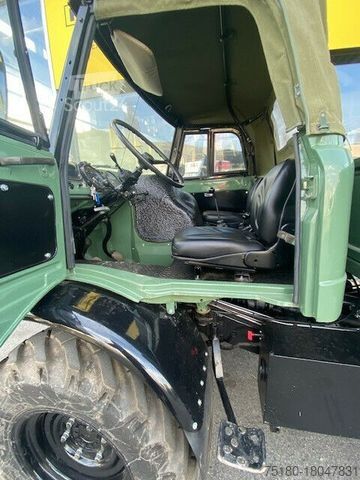 Kiepwagen bestelauto MERCEDES-BENZ UNIMOG 403 Agrarfahrzeug  Kipper 71km/h OLDTIMER