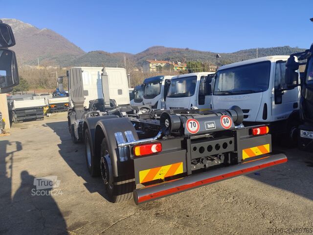 гаковий навантажувач Iveco Stralis AD260S31