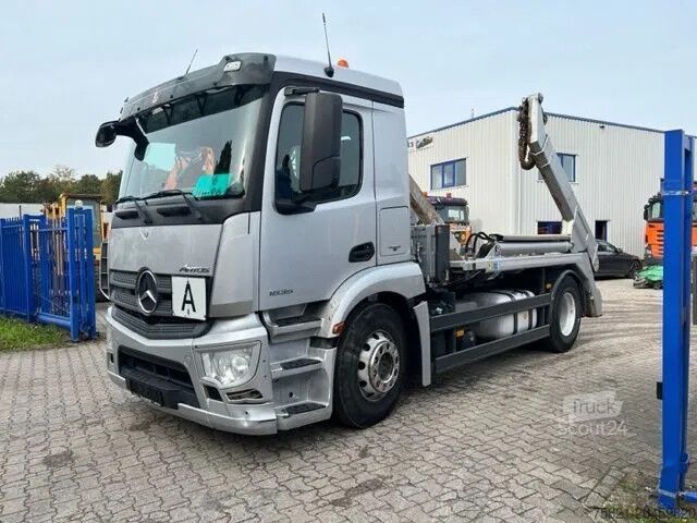 Gantry-armsystem Mercedes-Benz Antos 1835 Afzetkipper