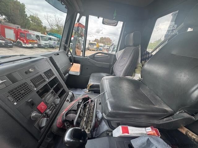 Three-sided tipper truck Iveco EUROTECH CURSOR 310 TRIBENNE GRUE HIAB