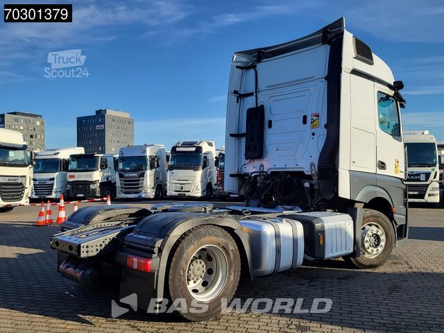 Standard tractor Mercedes Actros 1845 Actros 4X2 BigSpace 2x Tanks