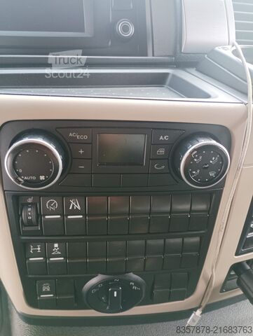 LKW mit Kofferaufbau MAN TGL 20.220