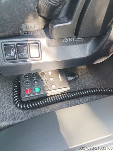 LKW mit Kofferaufbau MAN TGL 20.220