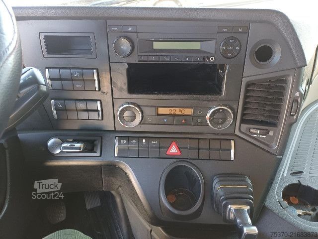 Tracteur routier standard Mercedes-Benz ACTROS