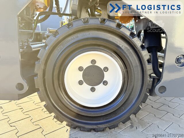 Carretilla retráctil de 4 vías Combilift C3000XL DUPLEX FREE LIFT GAS POSITIONER