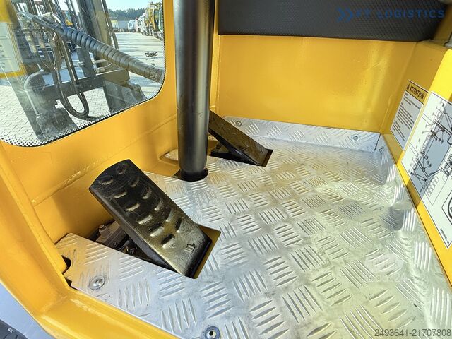 Carretilla retráctil de 4 vías Combilift C5000 DIESEL TRIPLEX SCALE POSITIONER