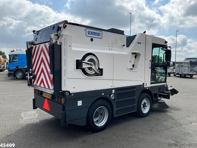 Măturătoare stradală Schmidt Cleango 500 Compact Euro 6 with 3-rd brush