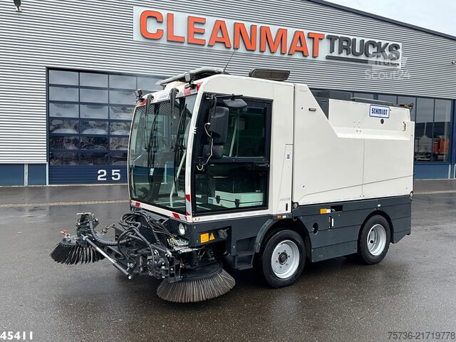 Măturătoare stradală Schmidt Cleango 500 Compact Euro 6 with 3-rd brush