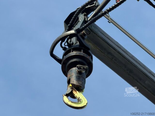 Jeřábové vozidlo Volvo FH 460 6X4 + (26.5m) CRANE COPMA 530.7 + FlY-JI...