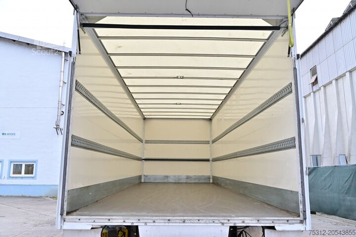 Autocamion cu caroserie tip cutie Volvo FE320  4x2 Original 125t km AHK LBW