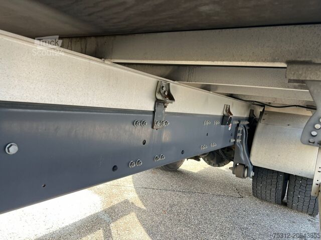 Škatlasti tovornjak Volvo FE320 4x2 Original 125t km AHK LBW