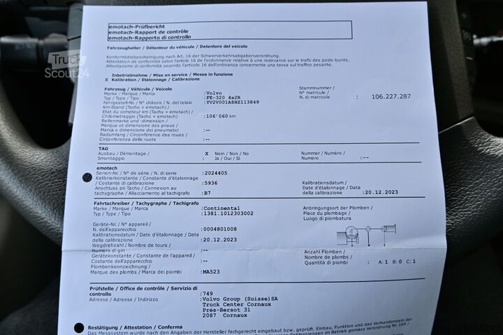 Dobozos teherautó Volvo FE320  4x2 Original 125t km AHK LBW