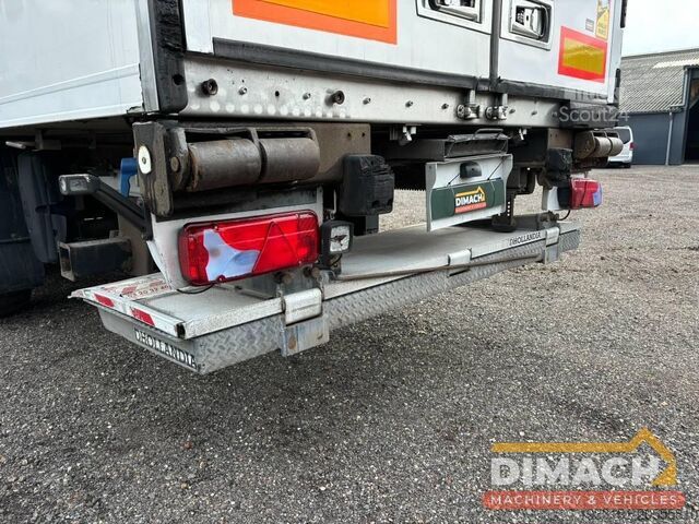 Transport frigorifique LAMBERET Frigo laadklep Carrier Vector 1850