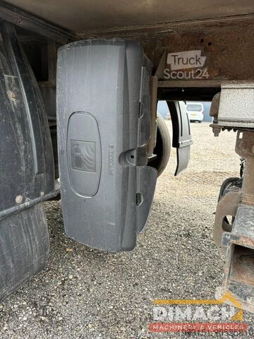 Transport frigorifique LAMBERET Frigo laadklep Carrier Vector 1850