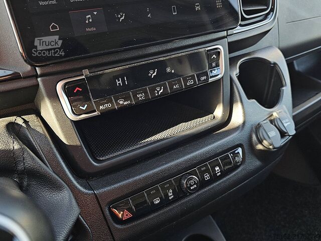 Bestelauto FIAT DUCATO 2.2 L3H2 Navi Carplay!