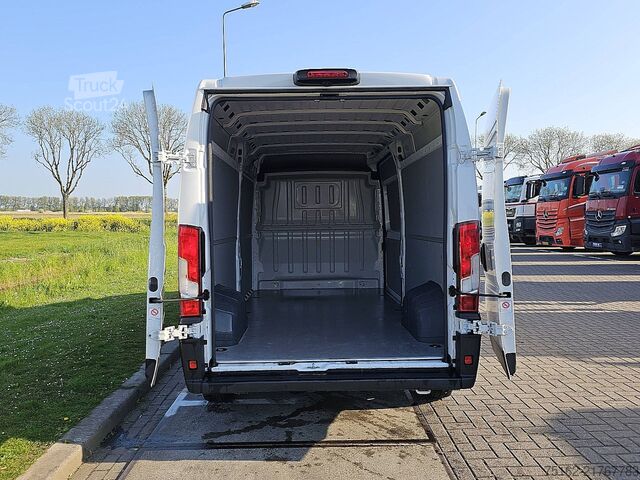 Bestelauto FIAT DUCATO 2.2 L3H2 Navi Carplay!
