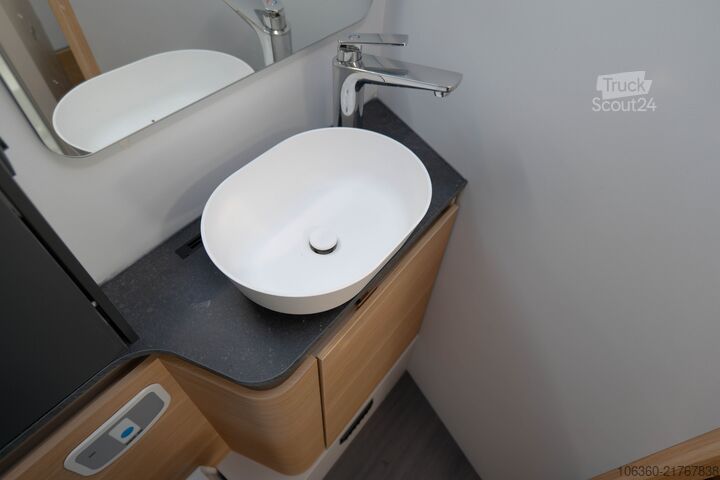 ADRIA MATRIX AXESS 670 SC SEDEMIINTEGRIRAN RABLJEN ADRIA MATRIX AXESS 670 SC