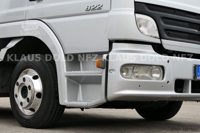 شاحنة نقل سيارات مغلقة MERCEDES-BENZ Atego 822 Autotransporter Geschloss. Automatik