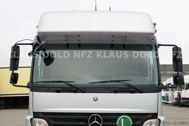 شاحنة نقل سيارات مغلقة MERCEDES-BENZ Atego 822 Autotransporter Geschloss. Automatik