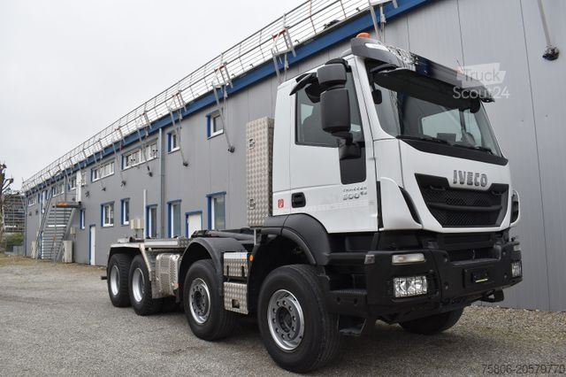 Autocamion cu cârlig pentru containere IVECO Trakker 340T50 8x4 AHK Retarder Multilift