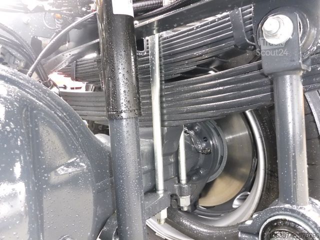 Van chassis IVECO Eurocargo 180E32K Radstand.4.185mm 2-Stück MY 25