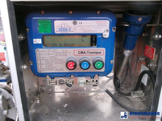 Cisterna Renault Premium 270 4x2 fuel tank 13.8 m3 / 4 comp