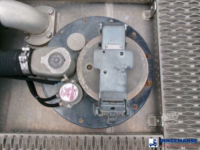 Cisterna Renault Premium 270 4x2 fuel tank 13.8 m3 / 4 comp